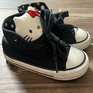 Hello Kitty Chuck Taylor All Star high top Converse size 6